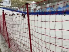 -乔波室内滑雪场