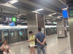 -北京大学东门(地铁站)