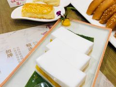 香芒夹心椰汁糕-赏点粤式点心(广州塔店)