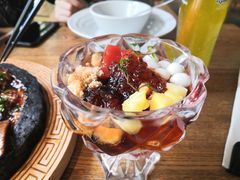 -蜜桃餐厅·伴山(湖滨商业街店)