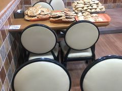 -怡妮新疆风味餐厅(东江湾路店)