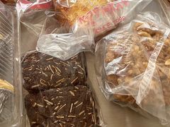 -拢香糕点(万达店)