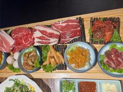 -明洞阿姨·韩式酱蟹烤肉·创意料理(三元桥店)