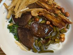 -牛八宝桂林米粉(八里庄店)