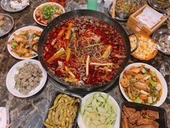 -鸿顺老铁锅美蛙鱼府(解放碑店)