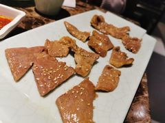 秘制黑猪五花-猪啊牛呀羊啊铜盘烤肉(正大广场店)