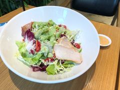 -文汇新民联合报业集团(上海报业大厦店)