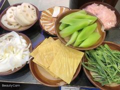-卤校长老火锅(杨家坪直营店)
