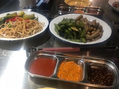 -马路牙子地桌烤肉(工体店)