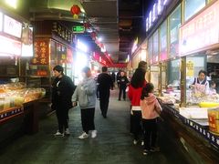 -水街美食城(泛宇邕江一品店)