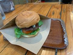 -BURGER BRO'S