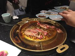 -猪啊牛呀羊啊铜盘烤肉(正大广场店)