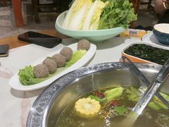 -乡土黄·鲜牛肉火锅·小龙虾(兴业街店)