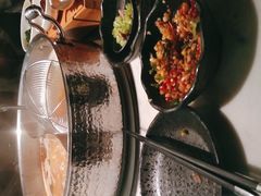 -左庭右院鲜牛肉火锅(浦江欢乐颂店)