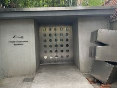 -穹六人间 people 6(岳阳路店)