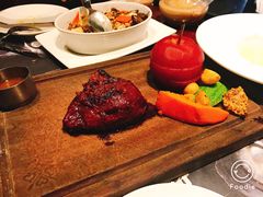 红酒啤梨VS果木400℃牛排-食间牛排(湖西路店)