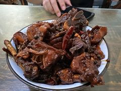 砂钵黑鸭-神仙钵湘香土菜馆(光华路店)