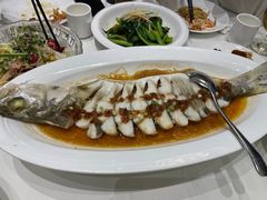 -万龙洲海鲜(大兴绿地缤纷城店)