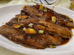 红烧小目鱼-奥华餐厅·老张记(台基厂店)