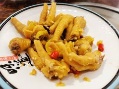 柠檬泡椒鸡爪-金刚小龙虾