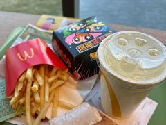 -麦当劳(展览路店)