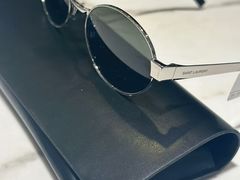 -YI OPTICAL 奕镜·蔡司战略合作店(长宁来福士店)