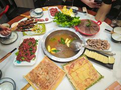 -乡土黄·鲜牛肉火锅·小龙虾(兴业街店)