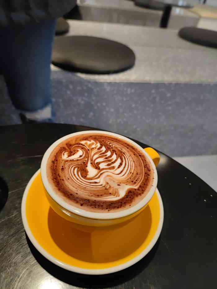 edison coffee-"望福街上开的咖啡店越来越多了 这一家在装.