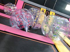 -嘿哟动霸CHUA·新潮玩运动娱乐中心·蹦床滑冰团建乐园