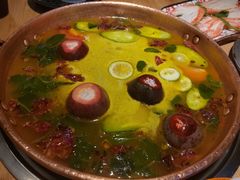 -洱火云南酸菜牛肉火锅(石景山当代商城店)