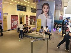 -冰纷万象滑冰场(二七万象城店)