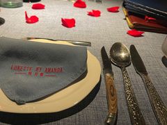 -弦月窗LUNETTE BY AMANDA(复兴路店)