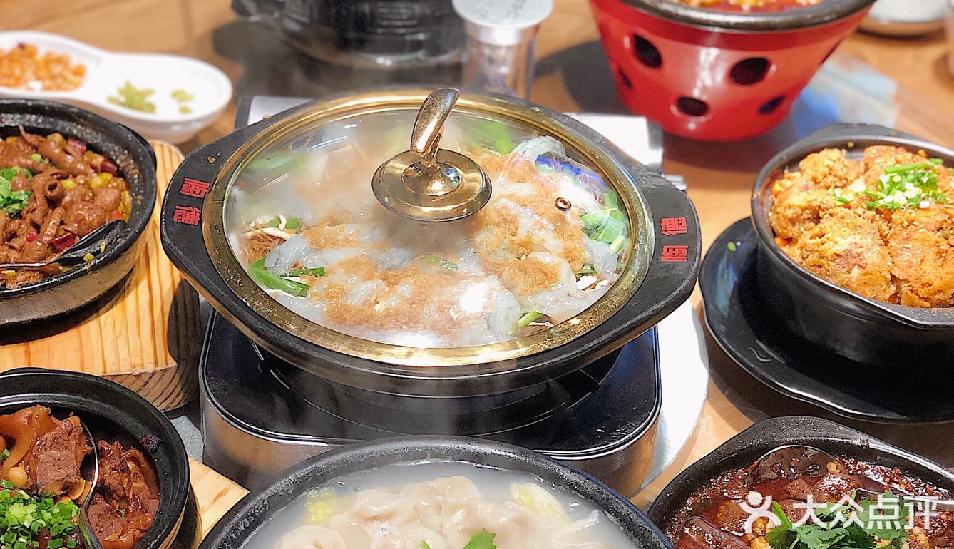 质朴又亮眼的川式砂锅菜