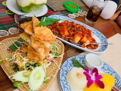 -卷心菜和避孕套餐厅(Pattaya)