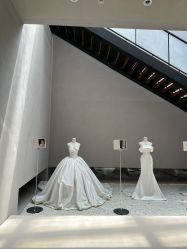 -乐派诗婚纱摄影