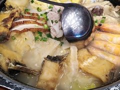 -侬佳蒸菜馆(听潮店)