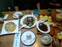 -大城·烧烤海鲜大排档(台东店)