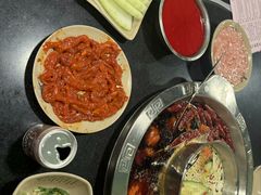 -洞亭火锅(防空洞总店)