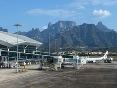 -张家界荷花国际机场