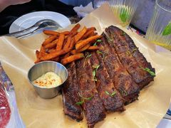 伊比利亚烤猪肋排-LESCEDARS Brasserie Bistro香柏树