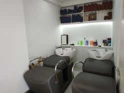 -E.L.K造型momopark店