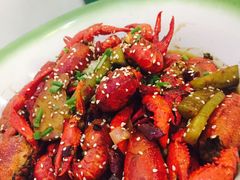 -张大师鸭爪爪特色干锅(南湖店)