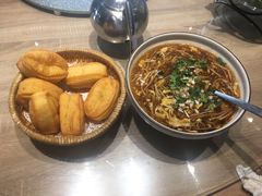 小油条配酸辣汤-味莊·青岛菜(云霄路店)
