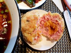 咸蛋黄狮子头-十面春风·江南面馆(崇宁路店)