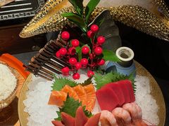 -蟹犇前•帝王蟹雪蟹(陆家嘴店)