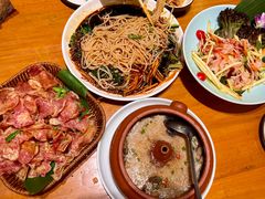 -老滇山寨•云南特色菜•地方菜•民族风情歌舞表演(金碧店)