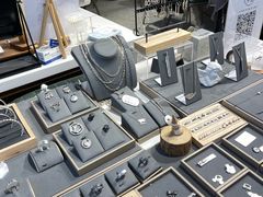 -十八字金·银饰·拼豆·开蚌DIY(魏公芳华里店)