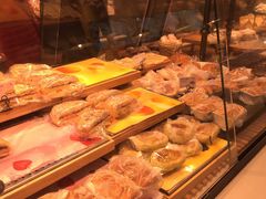 -巴黎贝甜(大宁国际商业广场店)
