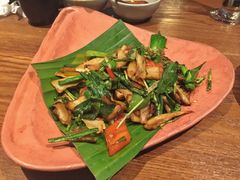 包烧野生牛肝菌-云海肴·汽锅鸡·云南菜(天山百盛优客店)