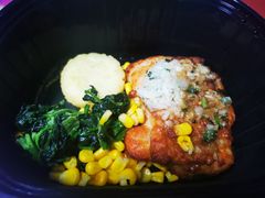 蒜香鸡排配法兰克福烤肠-萨莉亚意式餐厅(万嘉商业广场店)